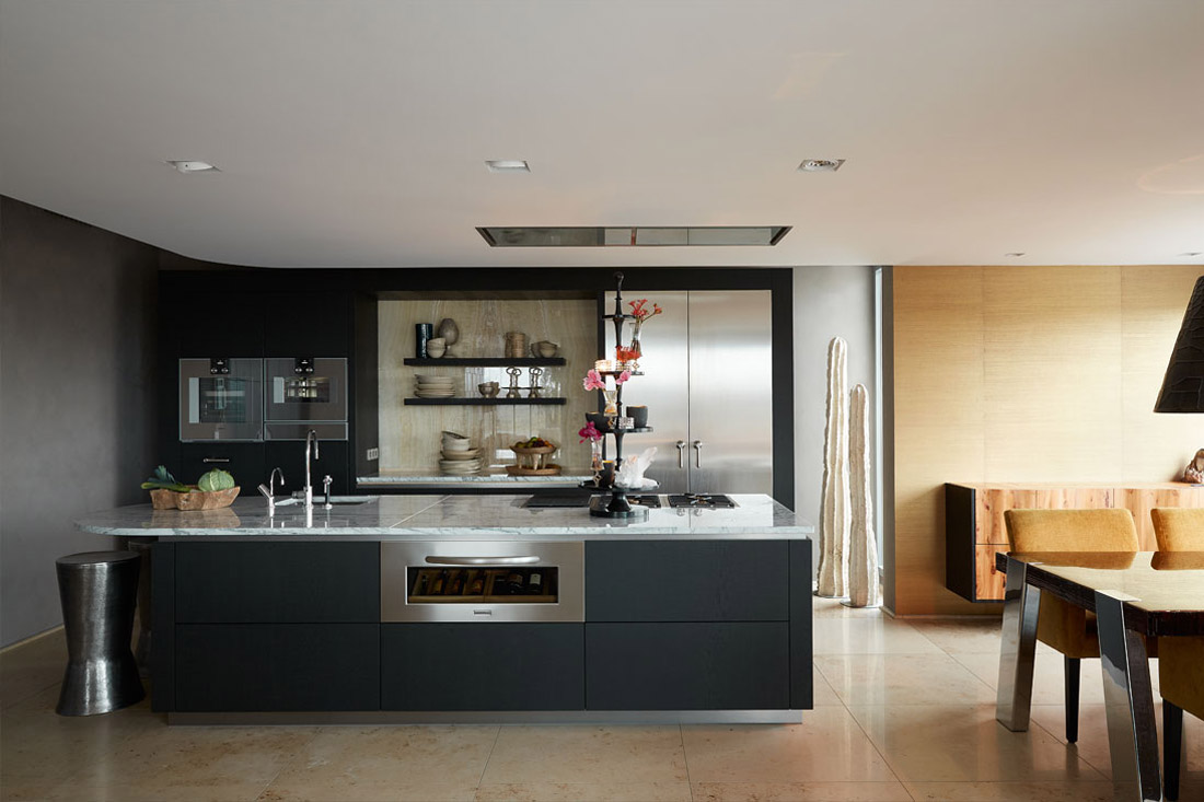 PANORAMIC PENTHOUSE The Hague kitchen en dining - architect Osiris Hertman
