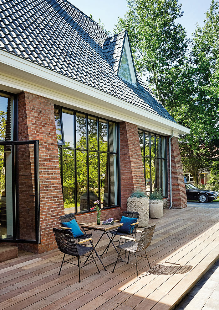 church house architecture by osiris hertman terras